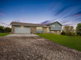 11214 Quarry Rd, Milford, KS 66514