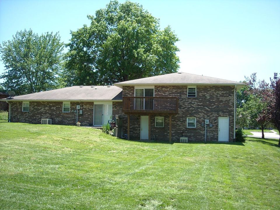 2nd image of 257 Maple Grove Way
