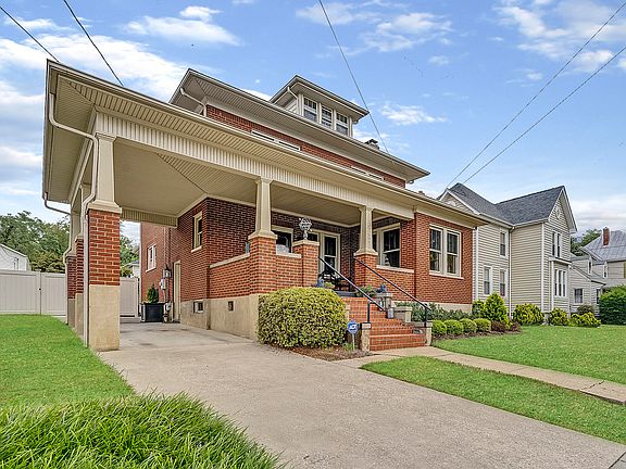 4th image of 547 Roanoke Blvd