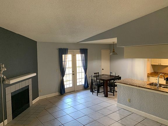 3rd image of 2550 N Alafaya Trl APT 8204