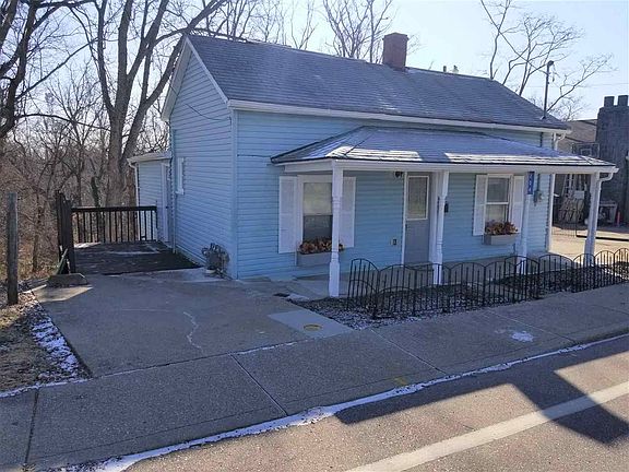 2nd image of 204 Falmouth St
