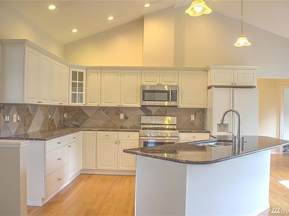 5th image of 9123 Bedington Dr SE