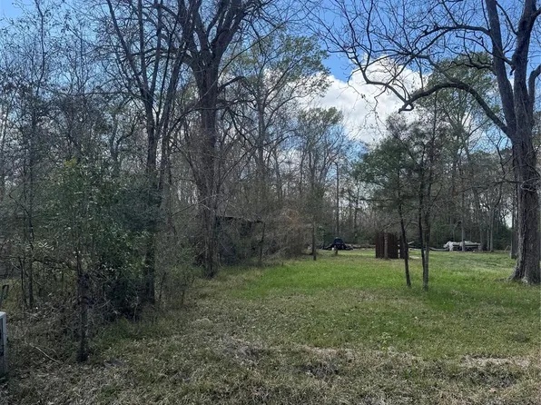 3510B N Winfree St, Dayton, TX 77535