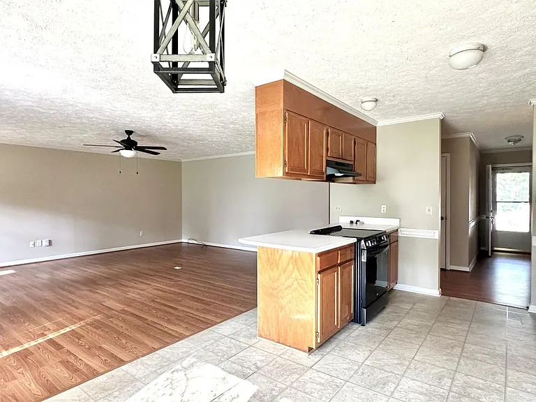 5613 Kingstree Dr — Photo 5