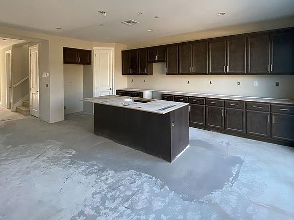 Homesite 15 Kitchen