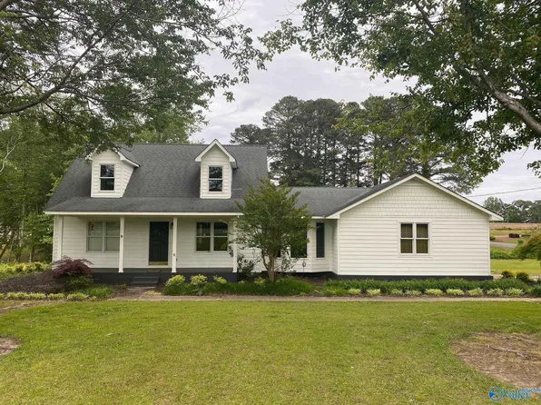 1475 Big Nose Dr, Centre, AL 35960