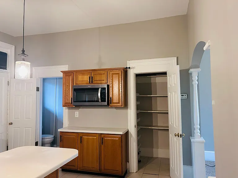 1737 Madison St — Photo 2