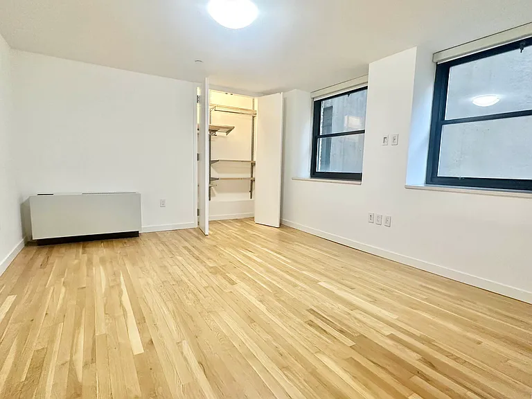 341 W 11th St #1B — Photo 7
