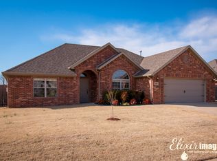 106 McDaniel St, Lowell, AR 72745