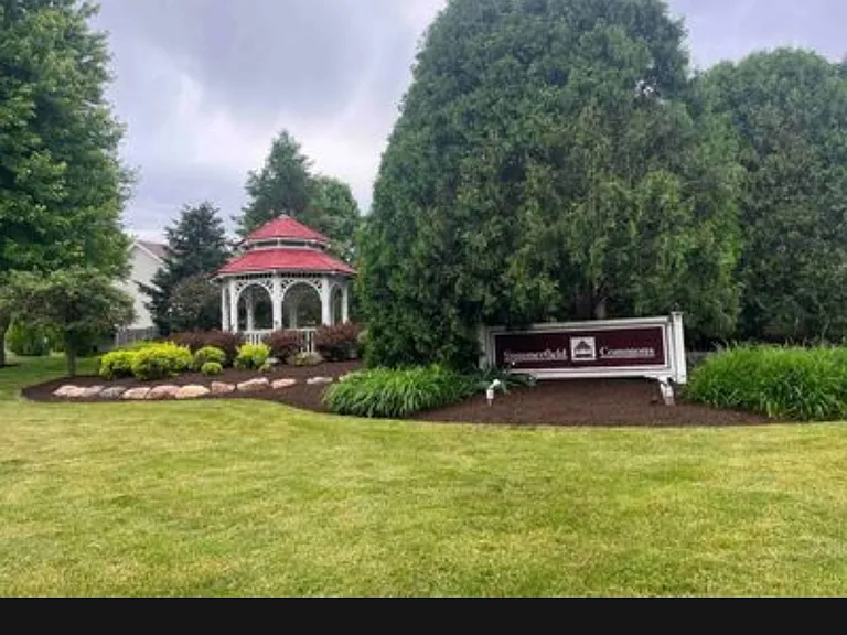 3392 E Summerfield Dr — Photo 1