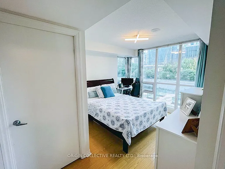 12 Yonge St #602 — Photo 9