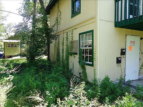 2nd image of 419 Basswood St