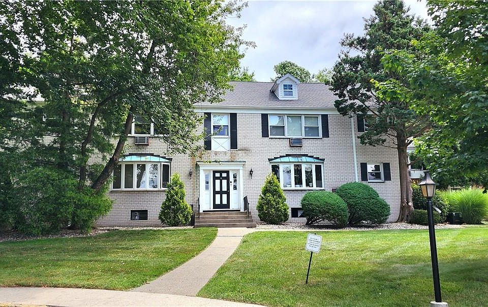 1st image of 19 Revere Court #2411