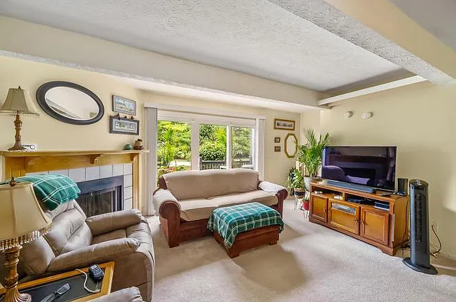 6986 Avery Rd — Photo 29