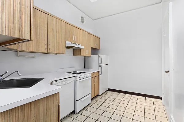 Rented by Douglas Elliman | media 2