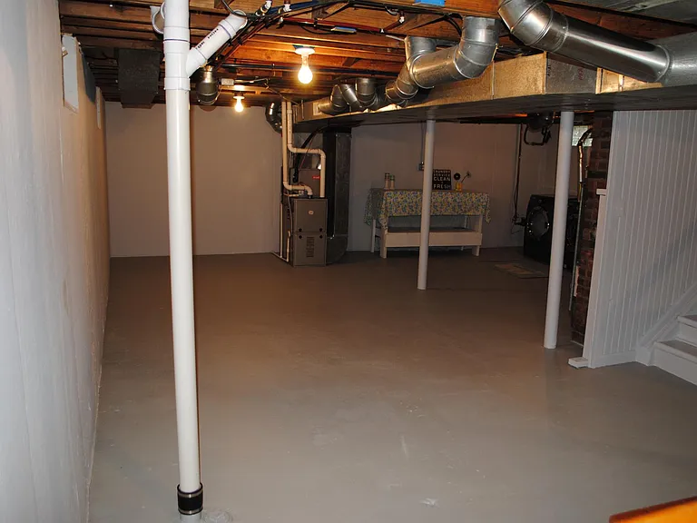 2215 E Lincoln Ave — Photo 10