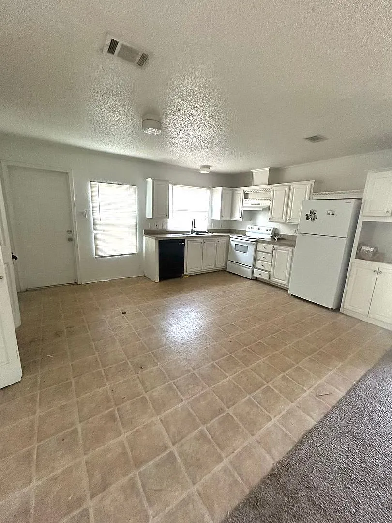 Building Photo - 11810 Greenglen Dr