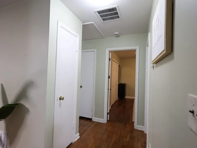 2202 Dering Cir NE #1 — Photo 15