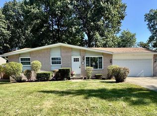 3420 Ellenboro St, Troy, MI