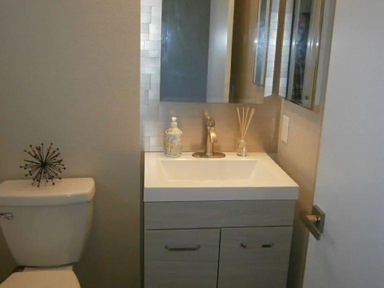 5252 Landis St — Photo 15