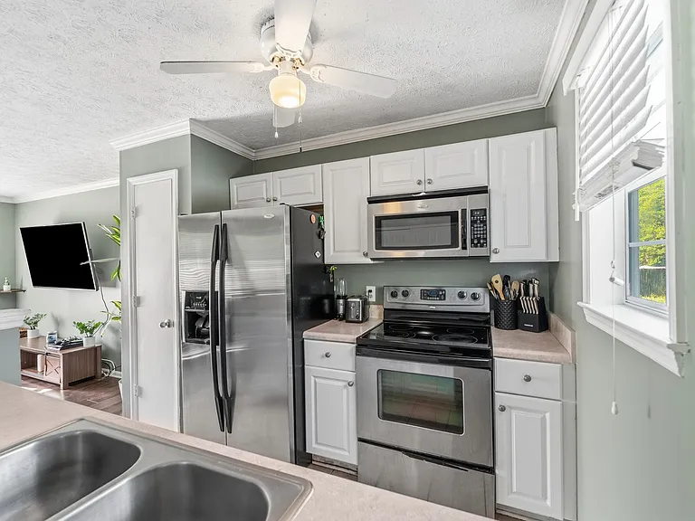 109 Dry Dock Ct — Photo 23