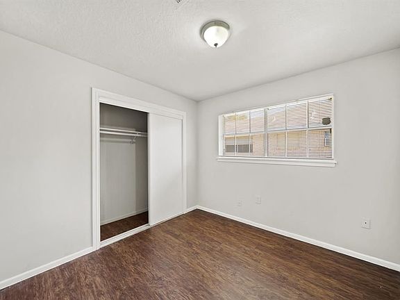 5th image of 7301 Meadowlark Ln