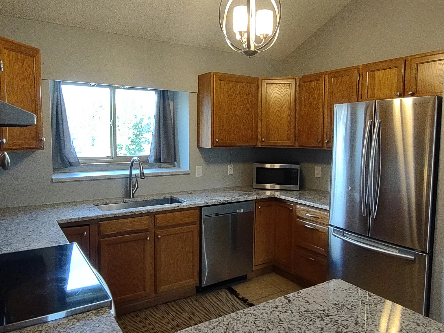 2 bed, 2.0 bath, 1116 sqft, $2,100 — Photo 4