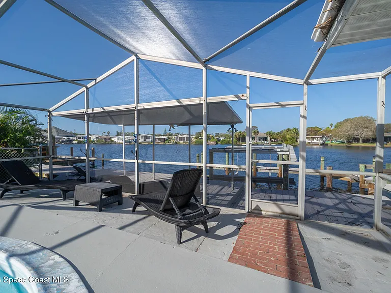 401 Milford Point Dr — Photo 34