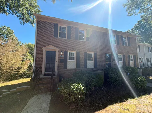 1810 Sabrina Ct, Charlotte, NC 28210