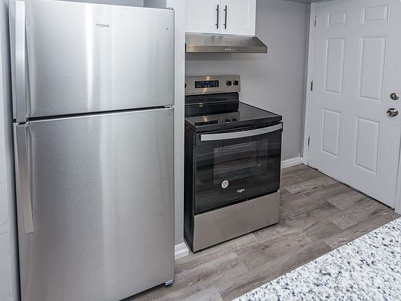 4th image of 6125 S Indiana Ave #2W