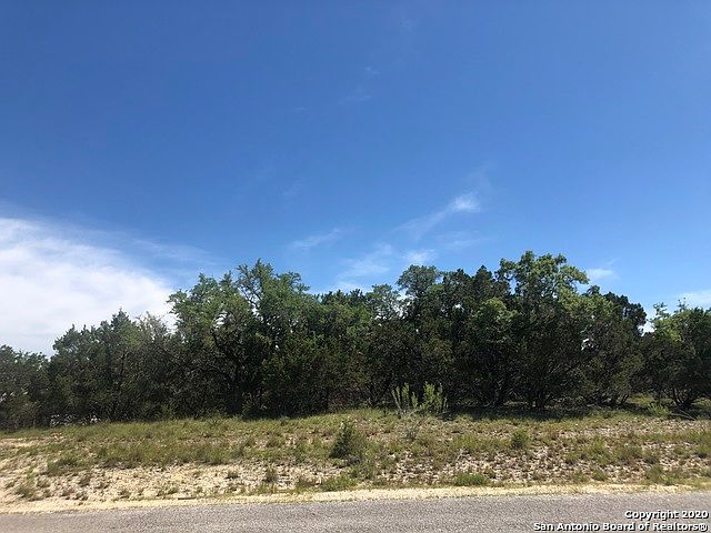2nd image of 2637 Comal Spgs