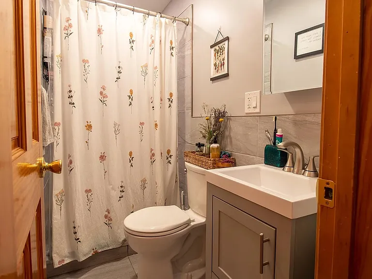 117 Elm St #5 — Photo 10