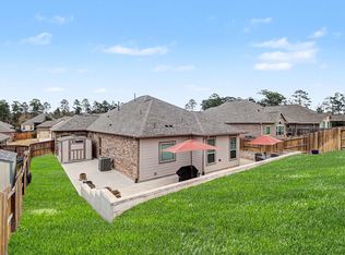 320 Red Maple Ln, Conroe, TX 77304