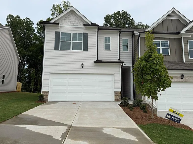 36 Berryville Dr — Photo 1