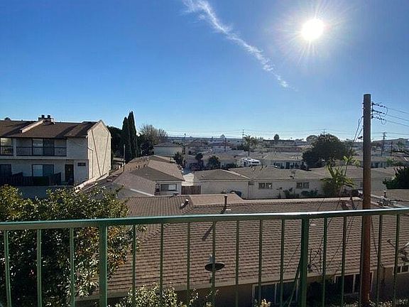 3rd image of 13420 Doty Ave APT 21