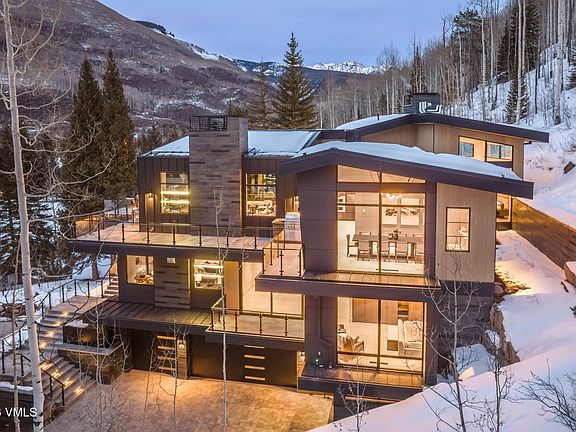 2nd image of 1150 Ptarmigan Rd