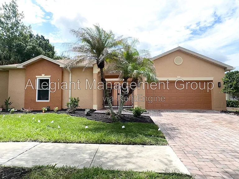 1287 Glendora Rd N — Photo 1