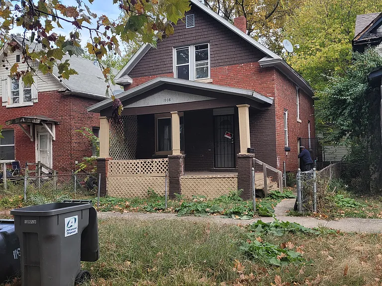 1908 N Union St — Photo 28