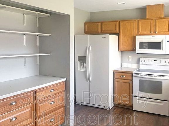 2nd image of 2928 12th Street Pl SW