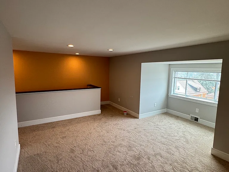 735 Winton St — Photo 15