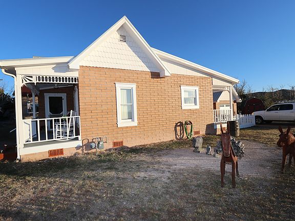 4th image of 203 E Toughnut St