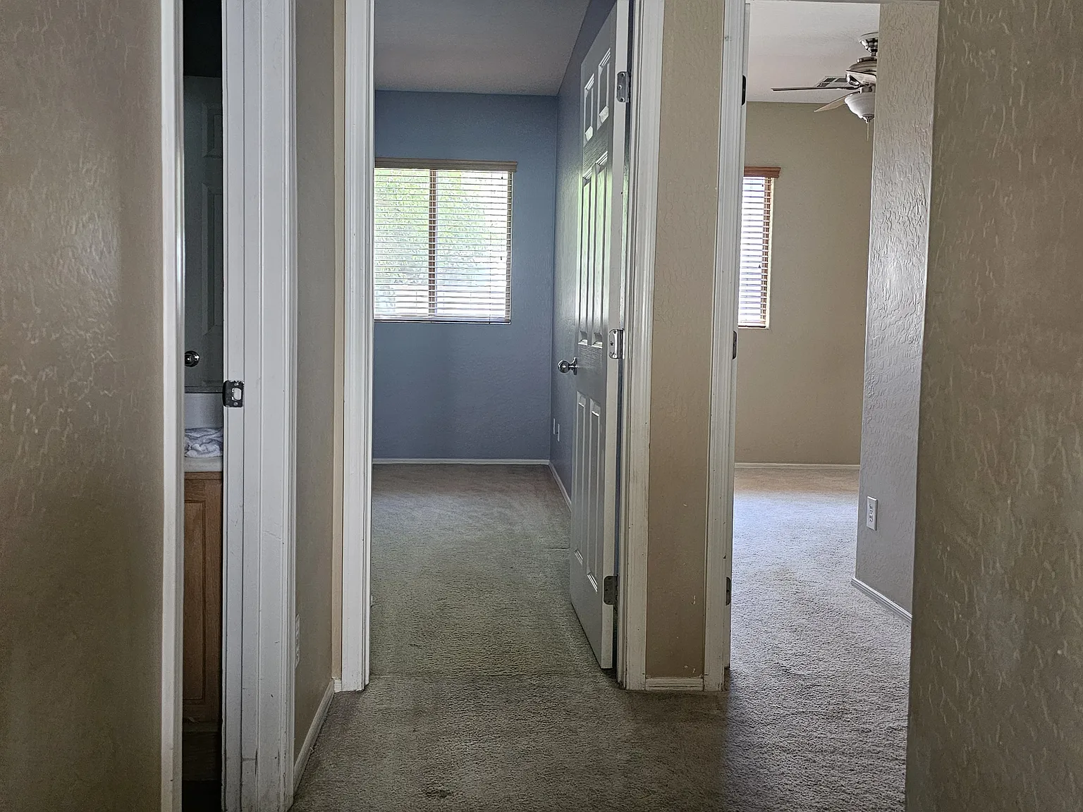 3 bed, 2097 sqft, $2,500 — Photo 2