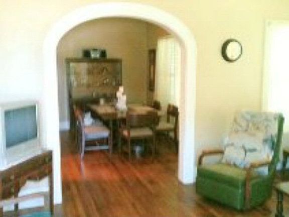 4th image of 3531 Avenue S