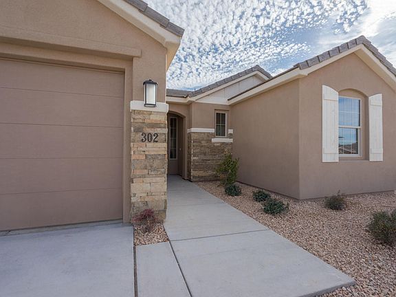 5th image of 302 N Sage Crest Dr