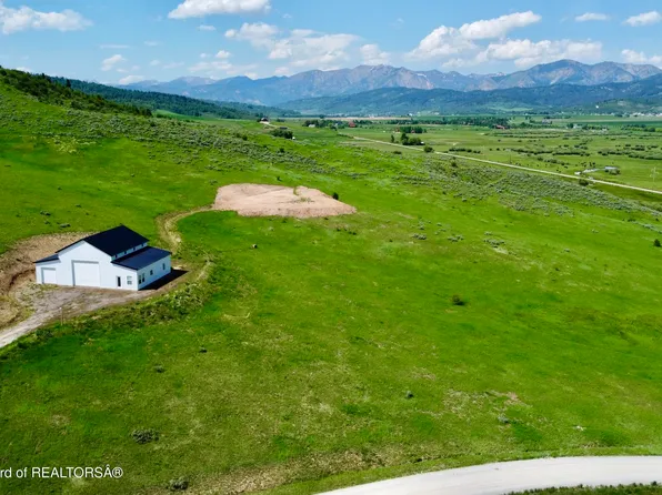 18 Black Mountain Dr, Freedom, WY 83120