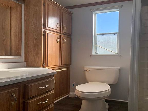 4th image of 4065 E University Dr #202