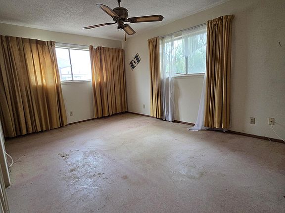5th image of 9553 Poinciana St