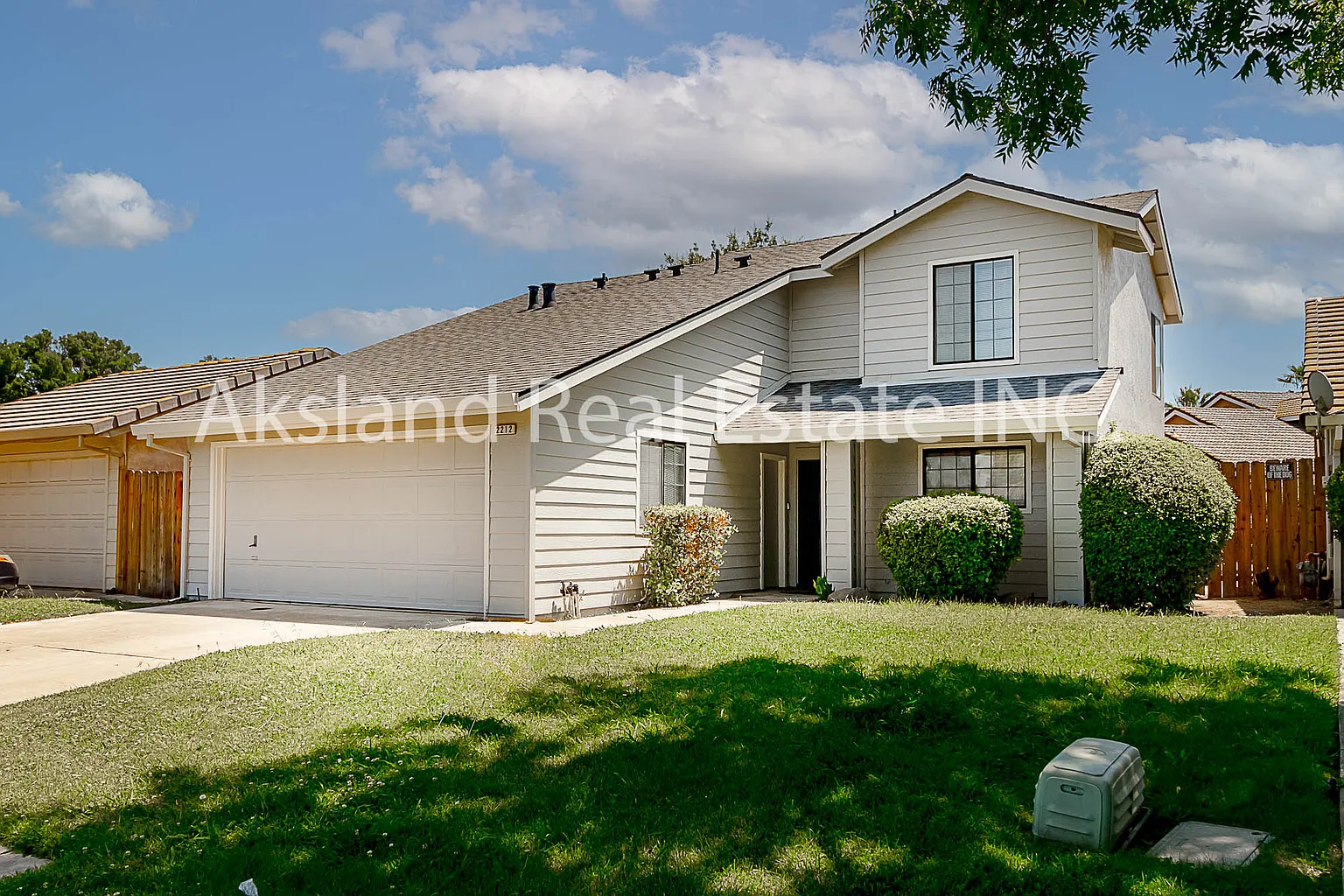 2212 Orchard Park Way photo 1