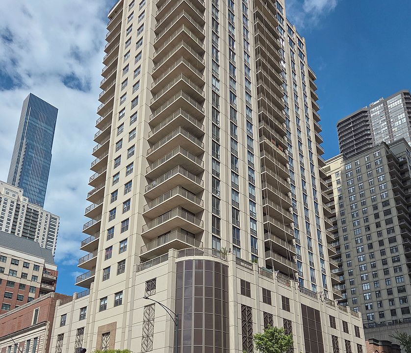 1st image of 635 N Dearborn St APT 701