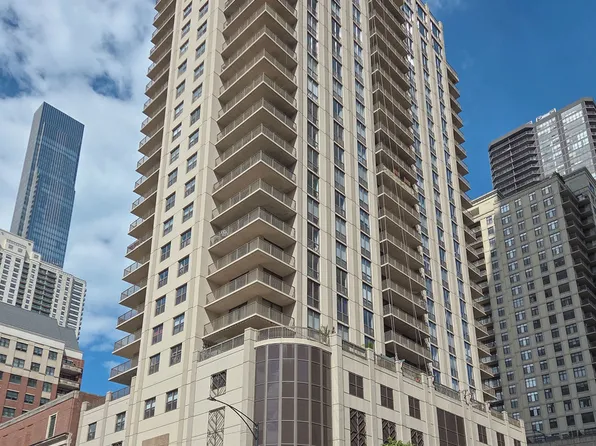 635 N Dearborn St APT 701, Chicago, IL 60654